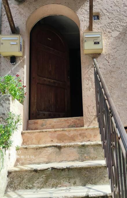 Chez Caro Apartman L'Escarene Kültér fotó
