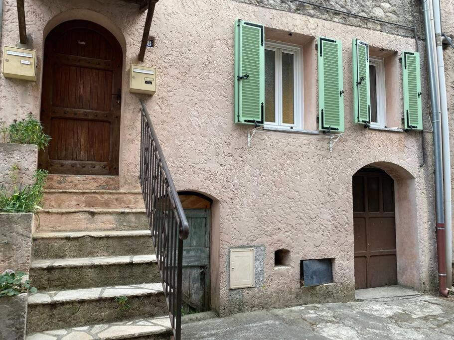 Chez Caro Apartman L'Escarene Kültér fotó